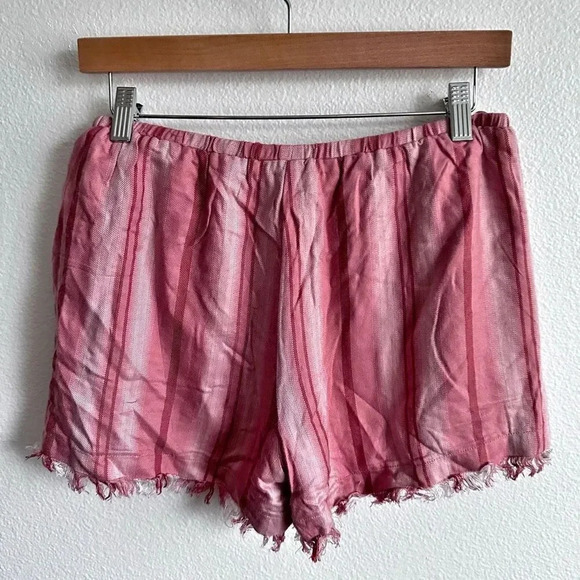 HONEY BELLE | NWT Pink Multi Stripe Raw Hem Shorts | Large - Picture 3 of 7